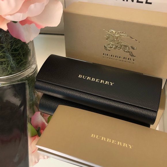 NWT Burberry 49MM Angular Cat Eye Sunglasses - Picture 4 of 9